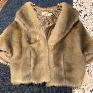 Eliza j fur capelut size xs